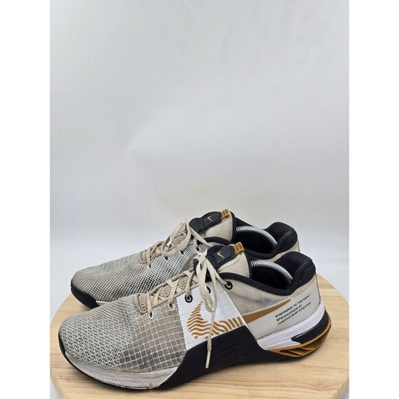 Athletic_Shoes